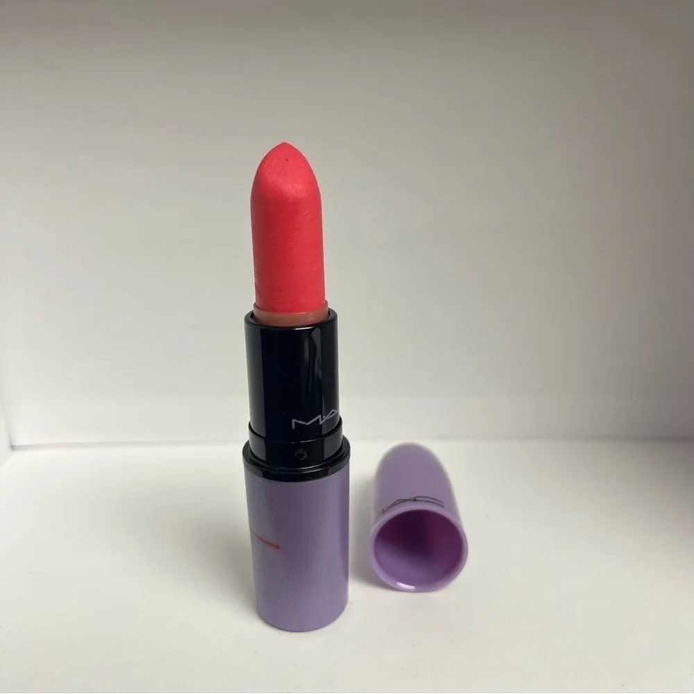 Mac x Kelly Osbourne Kelly Yum Yum Pink Lipstick Purple Packaging 2014